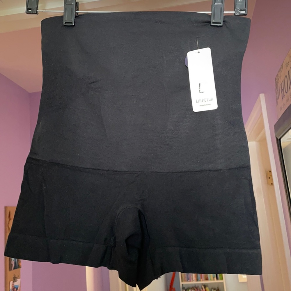 Shapermint Empetua Boy Short Shaper Size Large NWT